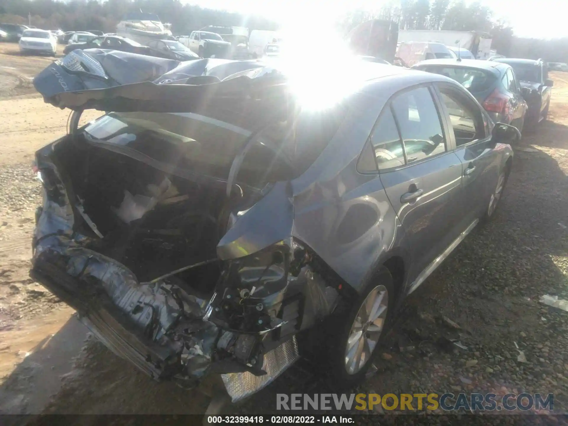 4 Photograph of a damaged car 5YFHPMAE1NP293517 TOYOTA COROLLA 2022