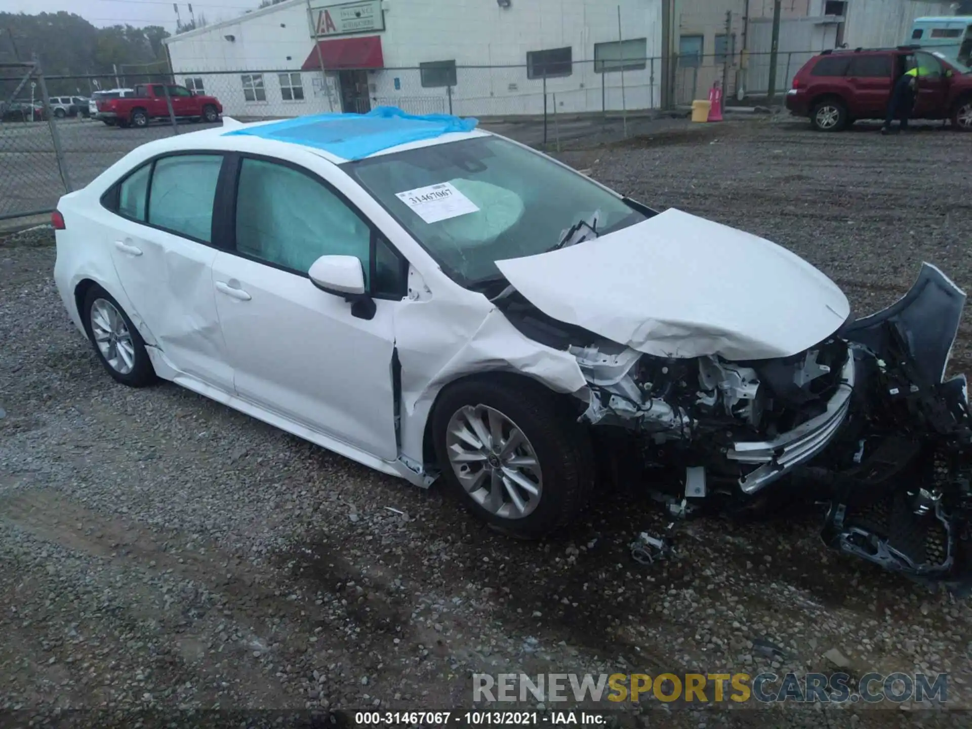 1 Photograph of a damaged car 5YFHPMAE4NP271561 TOYOTA COROLLA 2022