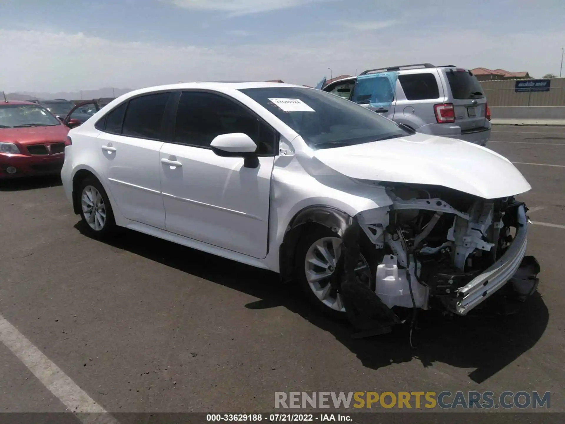 1 Photograph of a damaged car 5YFHPMAE5NP301862 TOYOTA COROLLA 2022