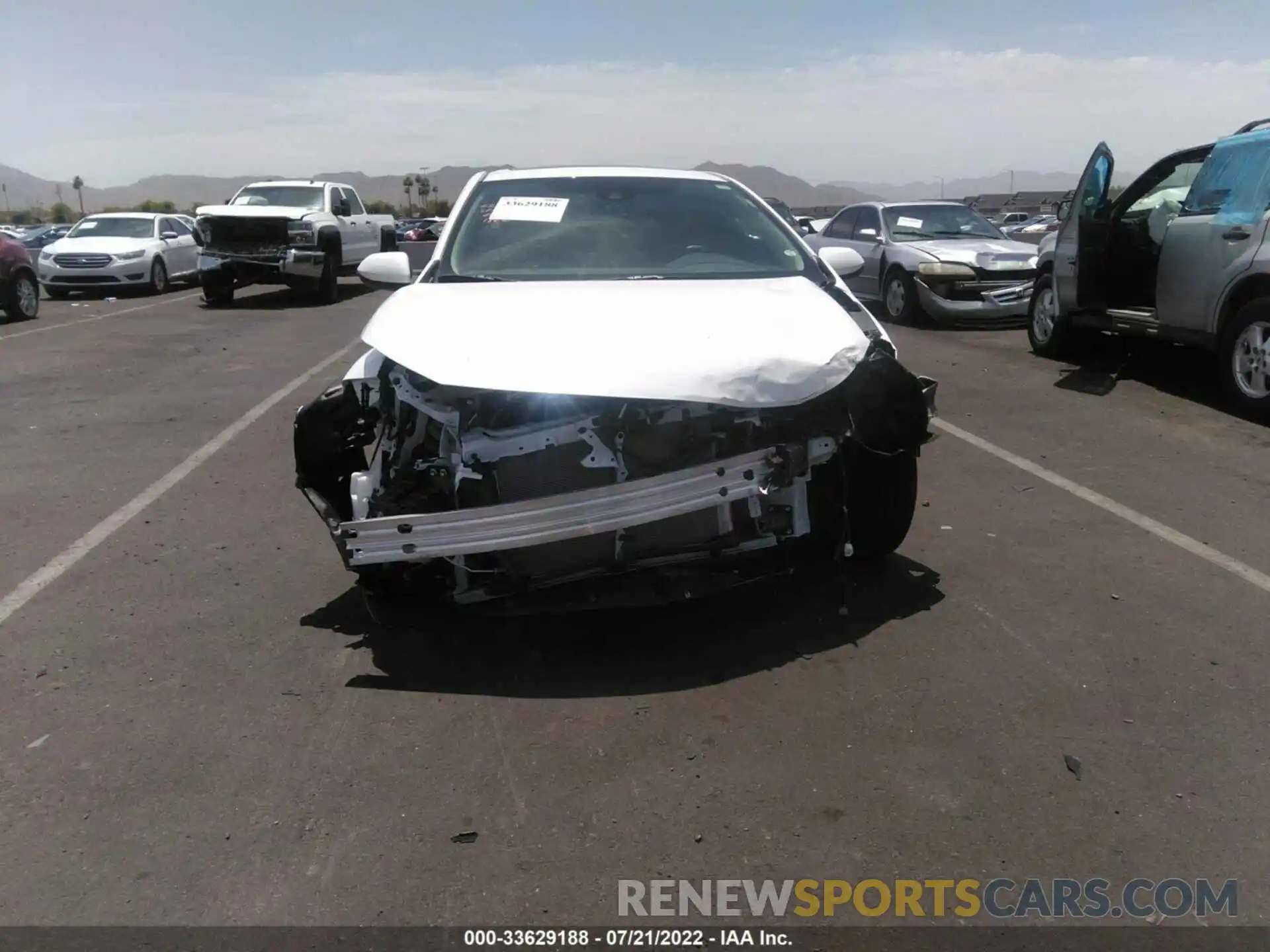 6 Photograph of a damaged car 5YFHPMAE5NP301862 TOYOTA COROLLA 2022