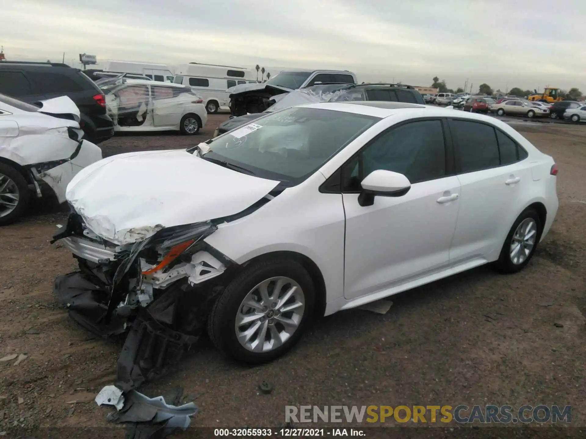 2 Photograph of a damaged car 5YFHPMAE7NP292498 TOYOTA COROLLA 2022