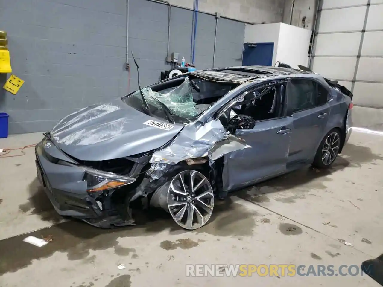 1 Photograph of a damaged car 5YFP4MCE2NP123233 TOYOTA COROLLA 2022