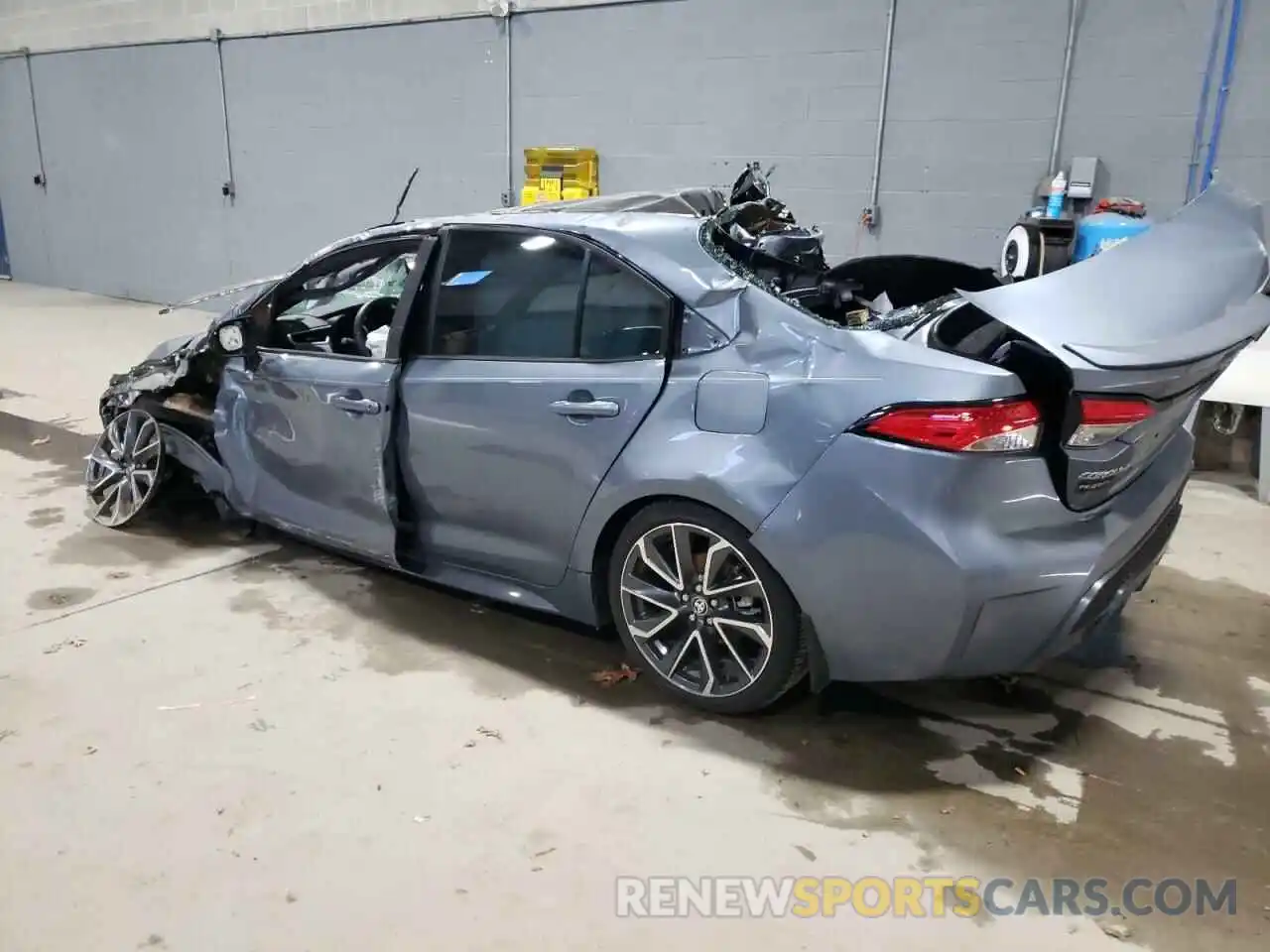 2 Photograph of a damaged car 5YFP4MCE2NP123233 TOYOTA COROLLA 2022