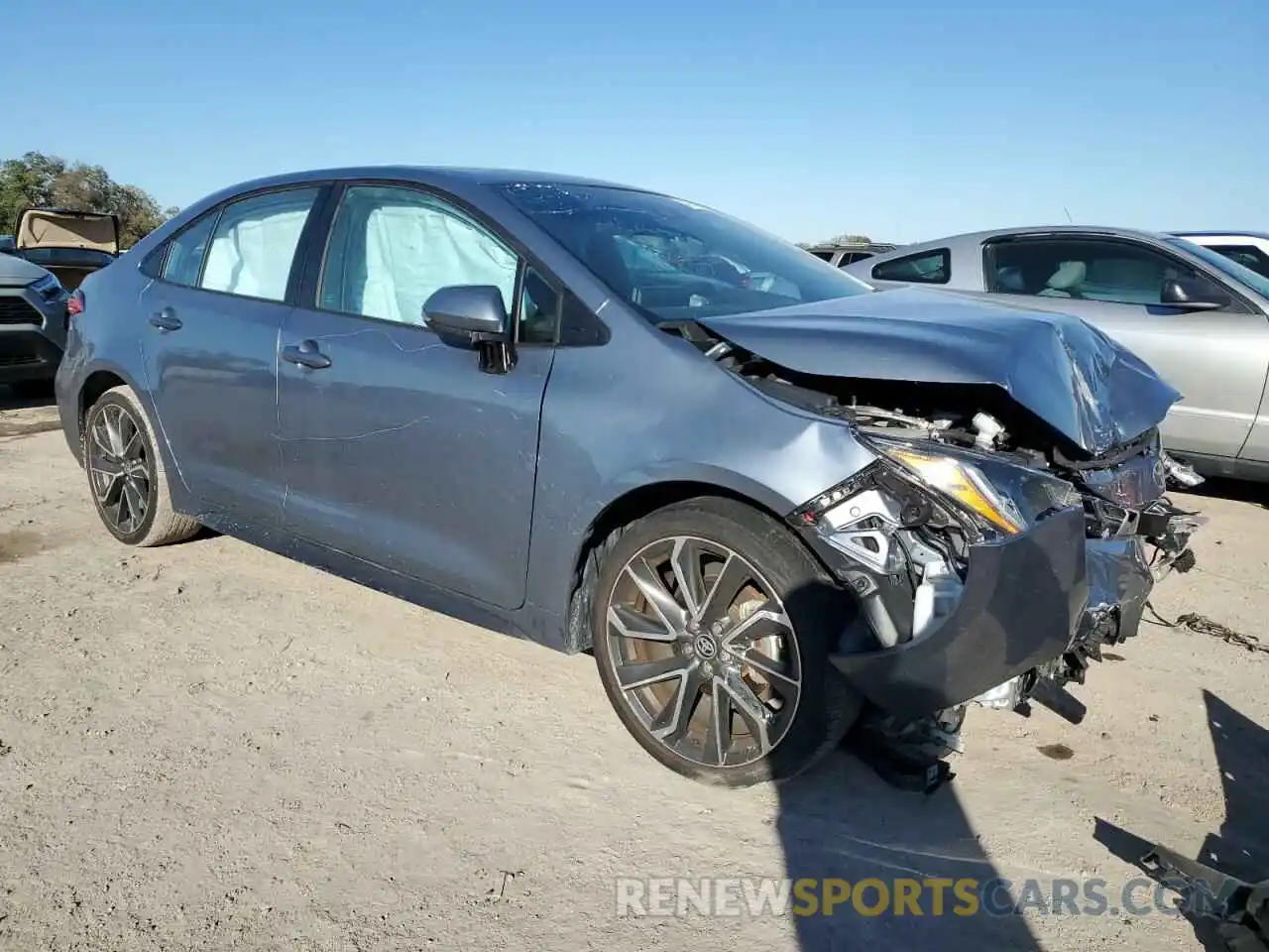 4 Photograph of a damaged car 5YFP4MCE3NP097984 TOYOTA COROLLA 2022