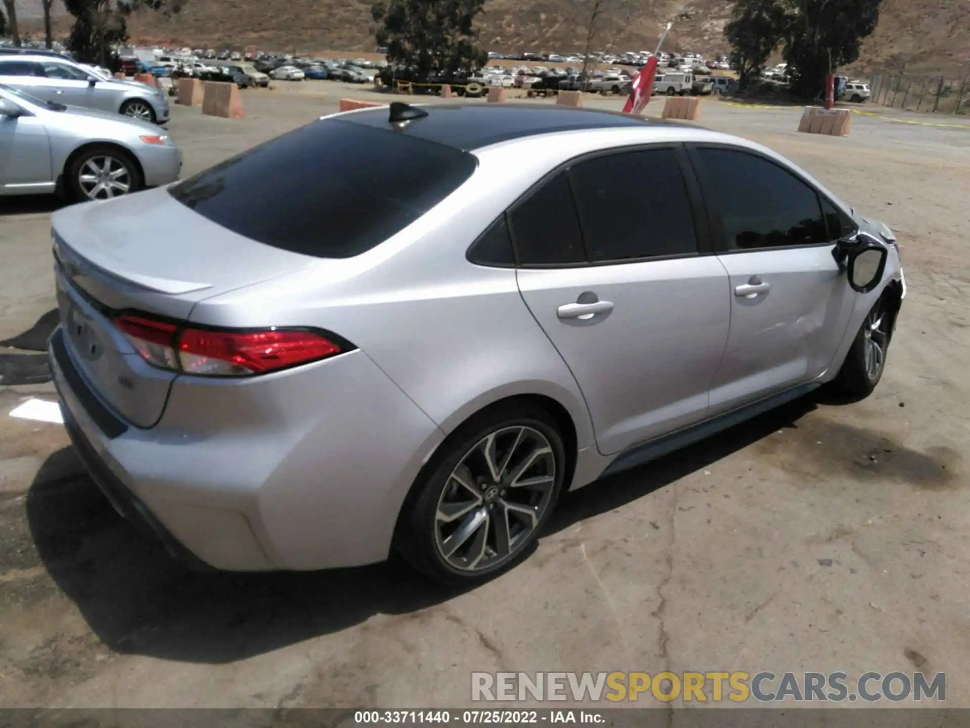 4 Photograph of a damaged car 5YFP4MCE3NP103427 TOYOTA COROLLA 2022