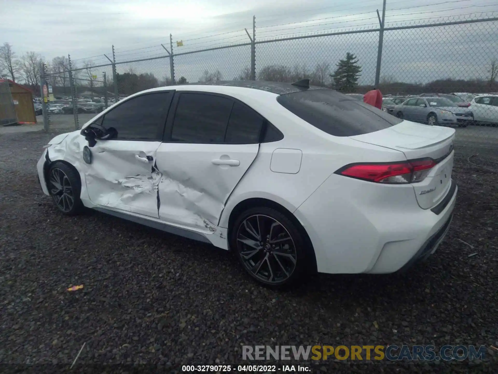 3 Photograph of a damaged car 5YFP4MCE4NP105333 TOYOTA COROLLA 2022