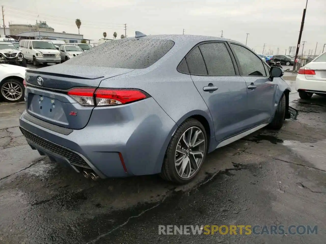 4 Photograph of a damaged car 5YFP4MCE8NP103634 TOYOTA COROLLA 2022