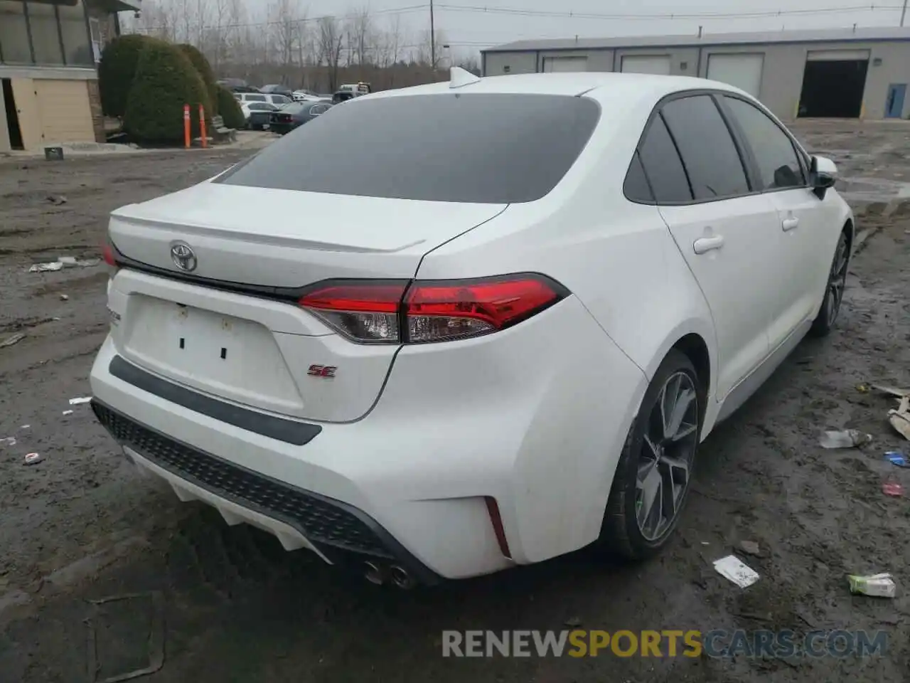 4 Photograph of a damaged car 5YFP4MCEXNP102615 TOYOTA COROLLA 2022