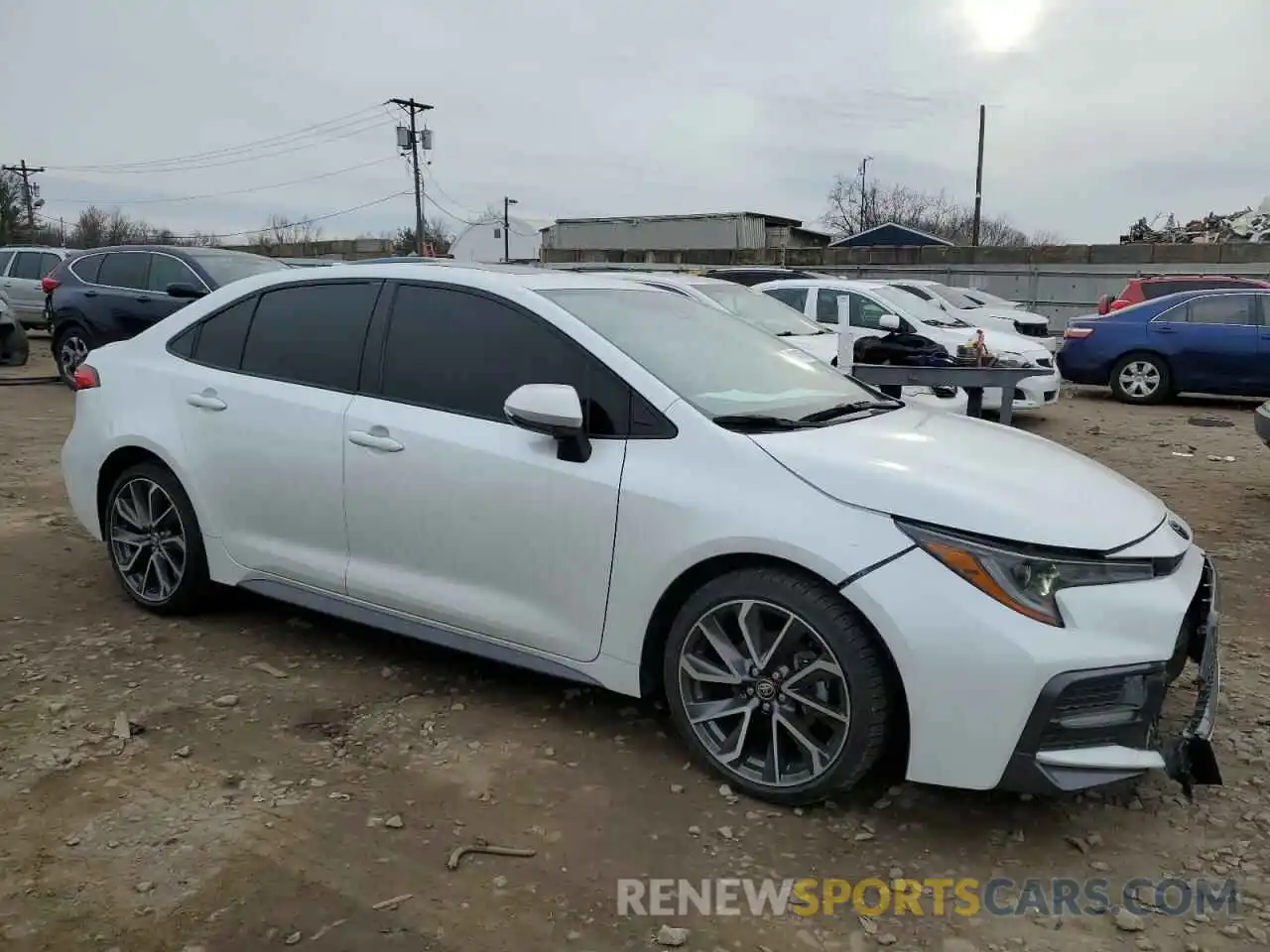 4 Photograph of a damaged car 5YFP4MCEXNP105384 TOYOTA COROLLA 2022