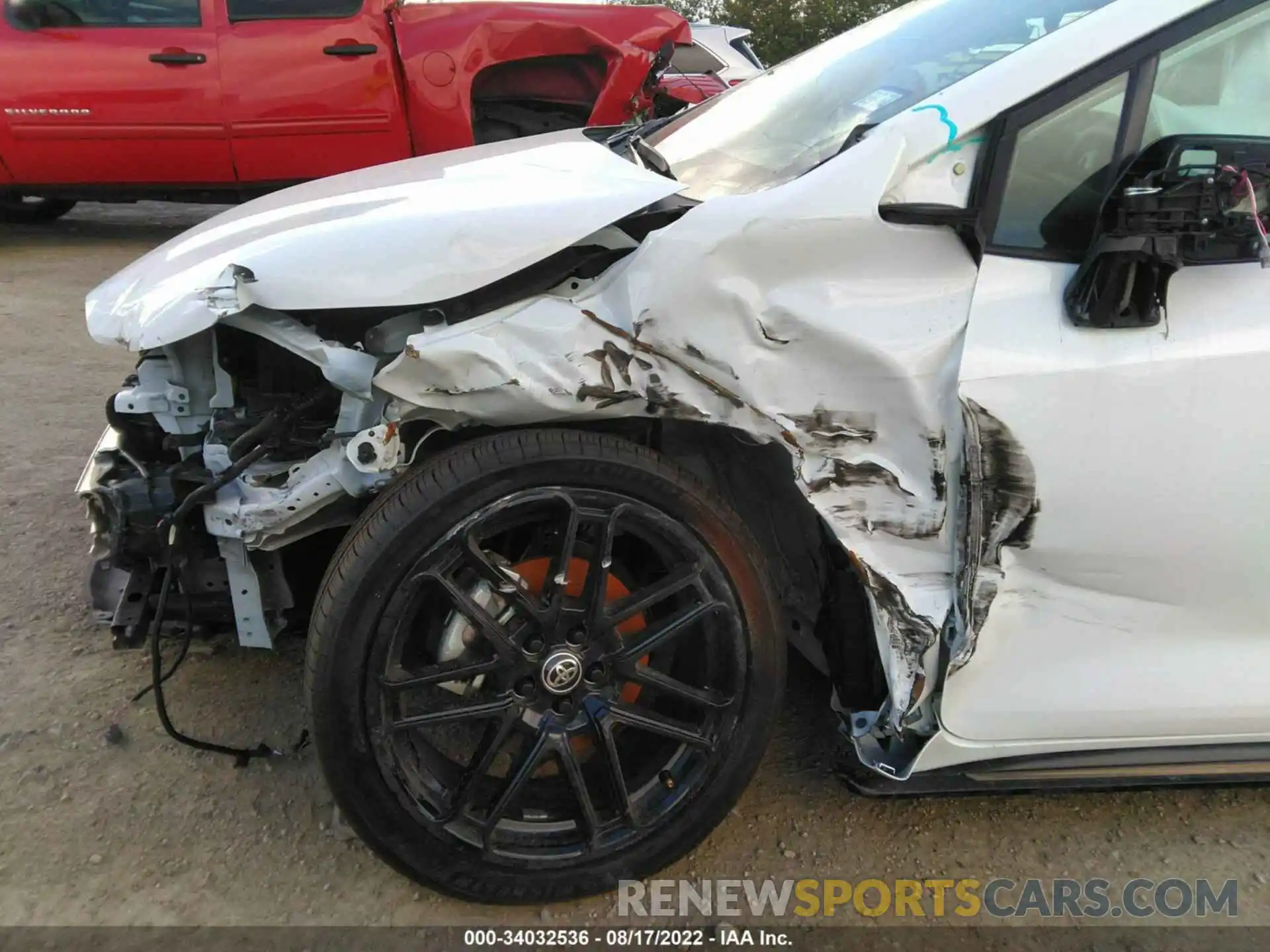 6 Photograph of a damaged car 5YFS4MCE0NP112533 TOYOTA COROLLA 2022