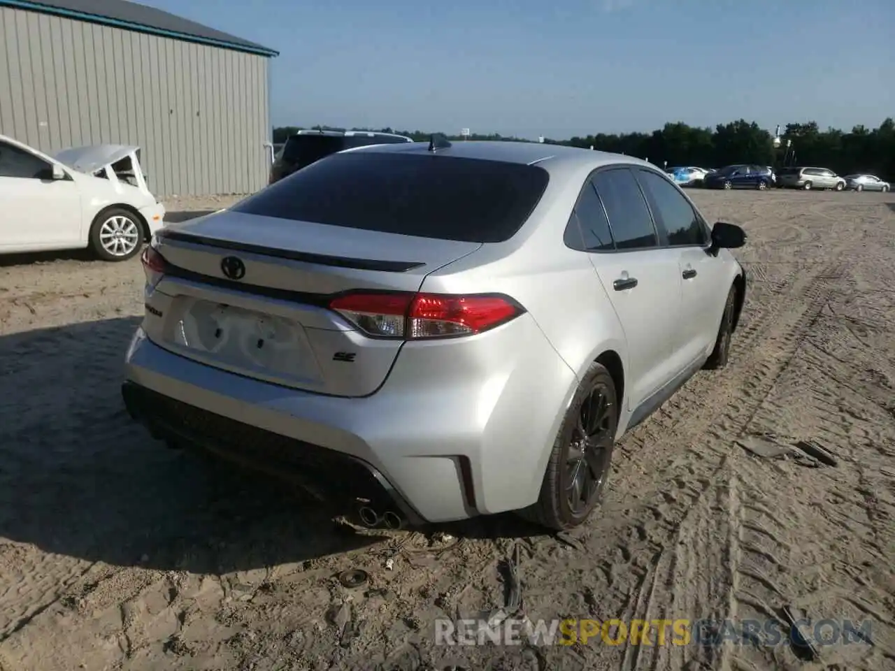 4 Photograph of a damaged car 5YFS4MCE0NP113665 TOYOTA COROLLA 2022