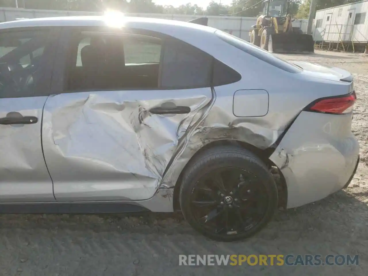 9 Photograph of a damaged car 5YFS4MCE0NP113665 TOYOTA COROLLA 2022