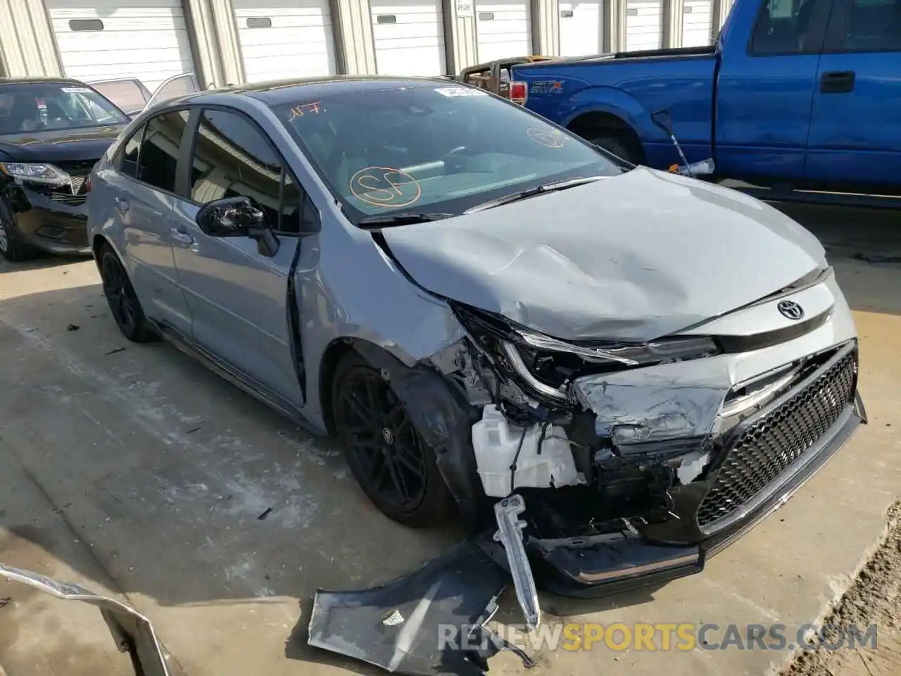 1 Photograph of a damaged car 5YFS4MCE1NP103517 TOYOTA COROLLA 2022