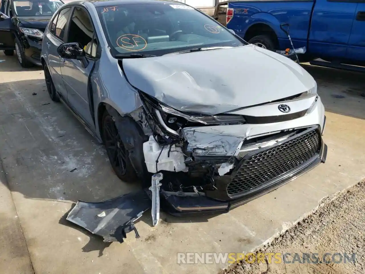 9 Photograph of a damaged car 5YFS4MCE1NP103517 TOYOTA COROLLA 2022