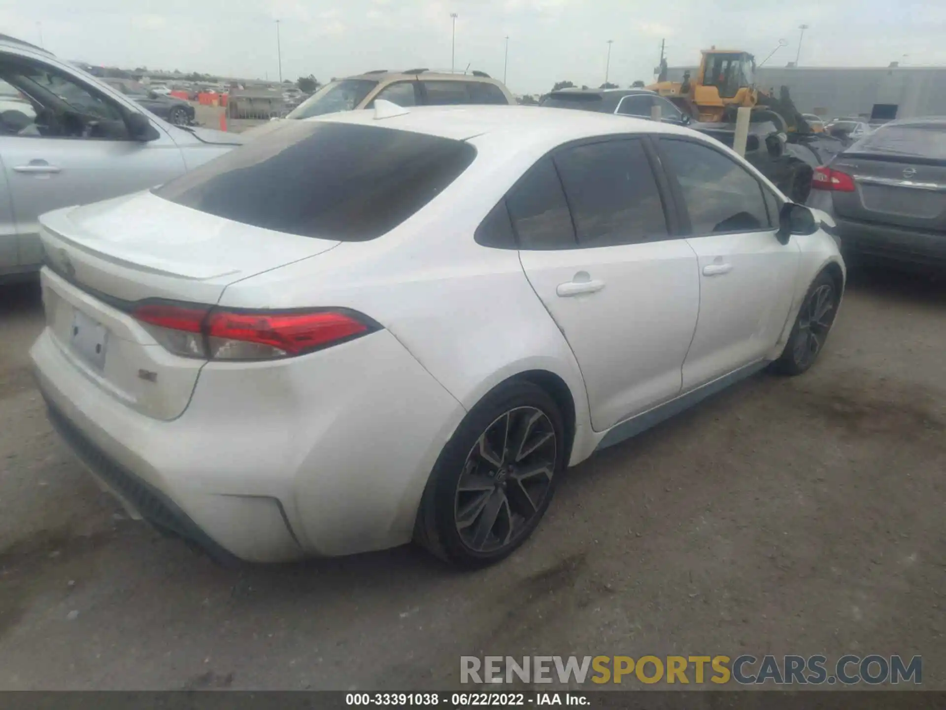 4 Photograph of a damaged car 5YFS4MCE1NP103579 TOYOTA COROLLA 2022