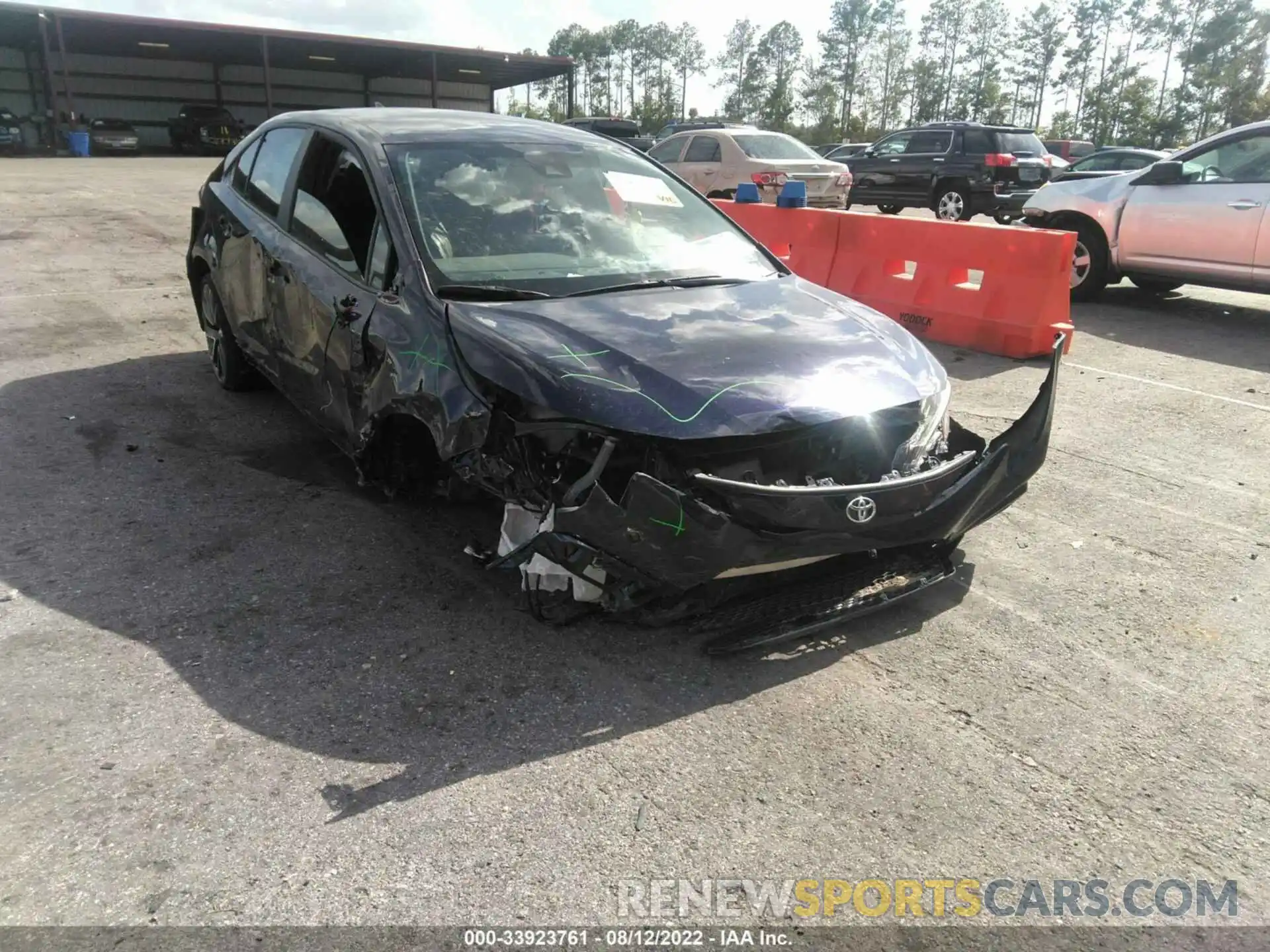 6 Photograph of a damaged car 5YFS4MCE1NP114940 TOYOTA COROLLA 2022