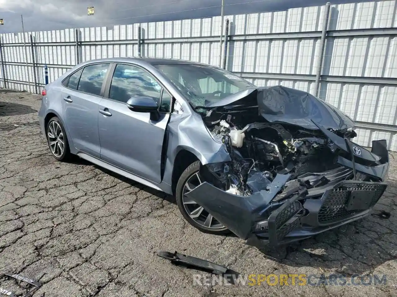 4 Photograph of a damaged car 5YFS4MCE2NP113960 TOYOTA COROLLA 2022