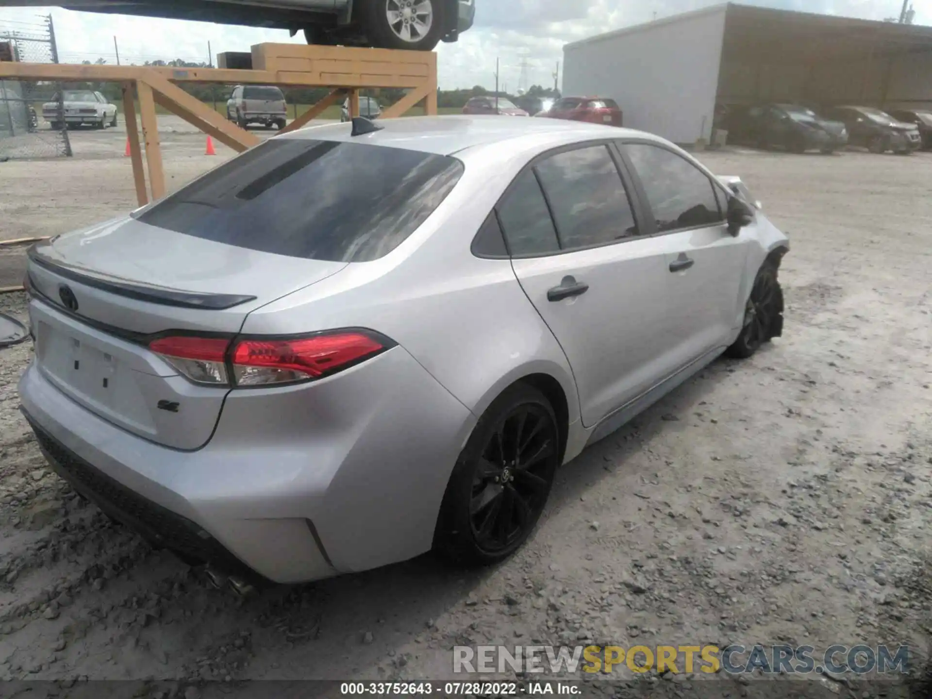 4 Photograph of a damaged car 5YFS4MCE3NP099342 TOYOTA COROLLA 2022