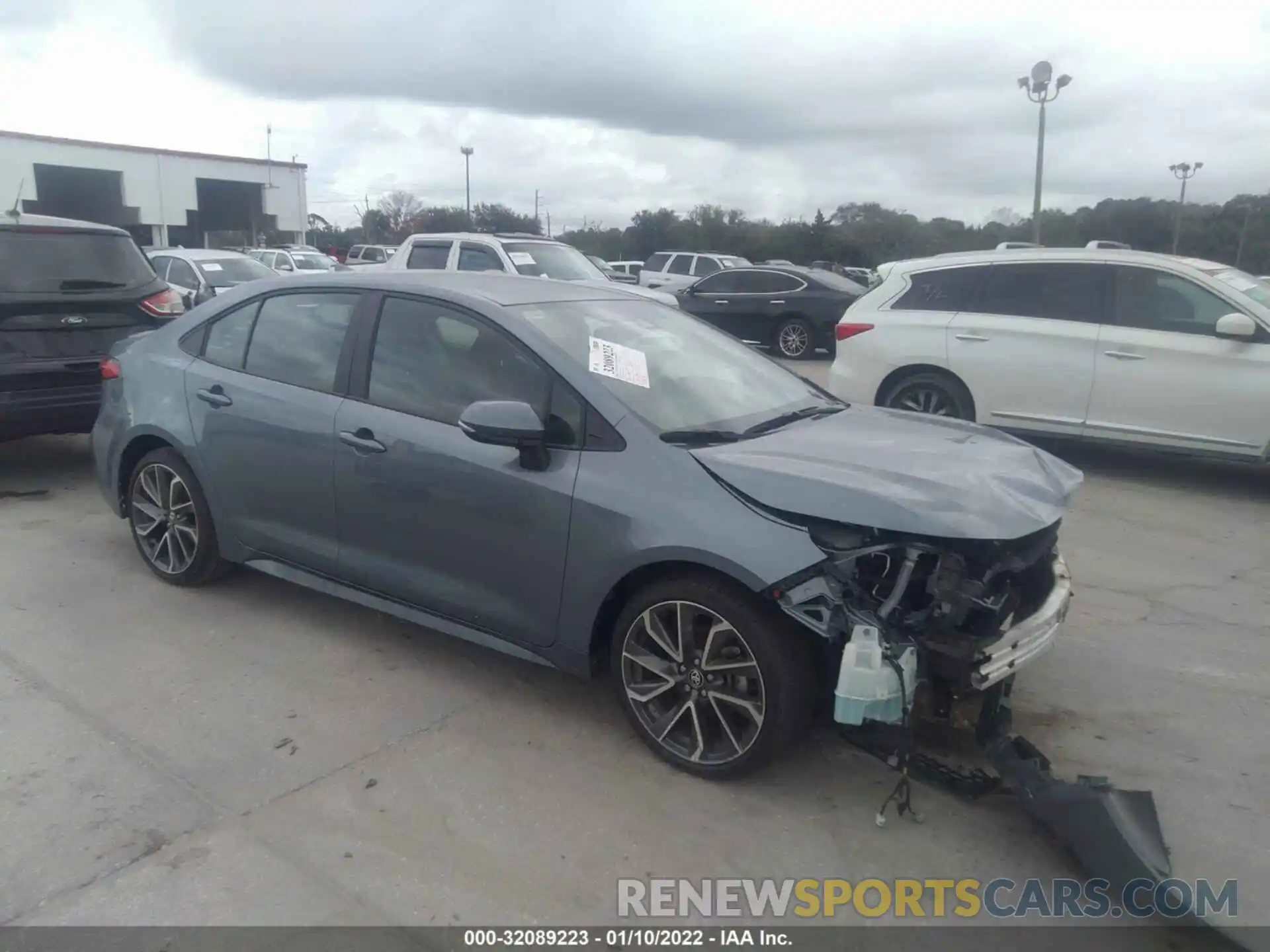 1 Photograph of a damaged car 5YFS4MCE3NP100019 TOYOTA COROLLA 2022