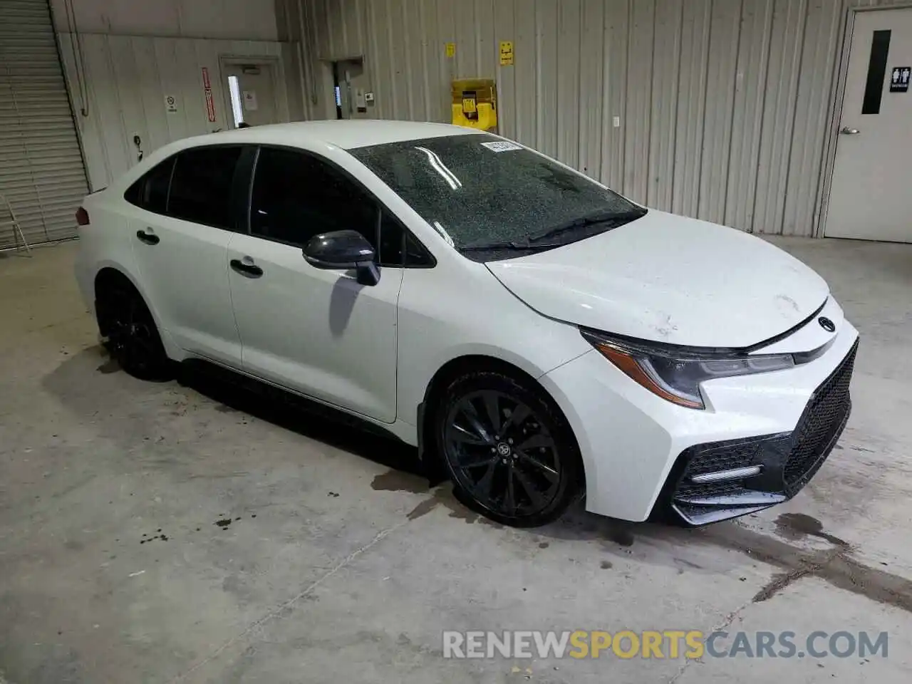 4 Photograph of a damaged car 5YFS4MCE3NP103910 TOYOTA COROLLA 2022