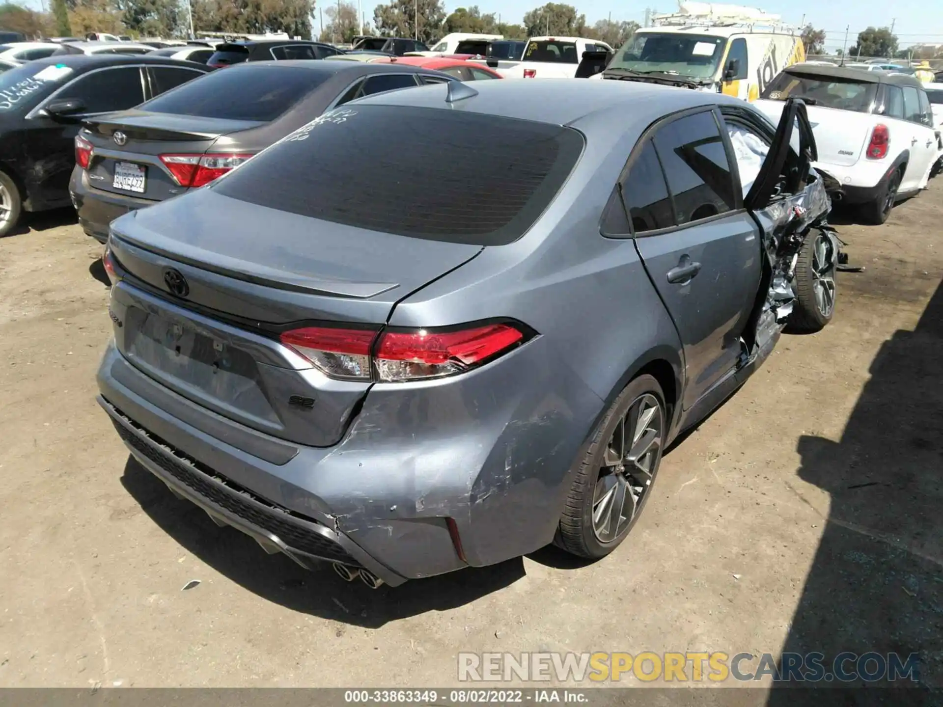 4 Photograph of a damaged car 5YFS4MCE3NP107147 TOYOTA COROLLA 2022