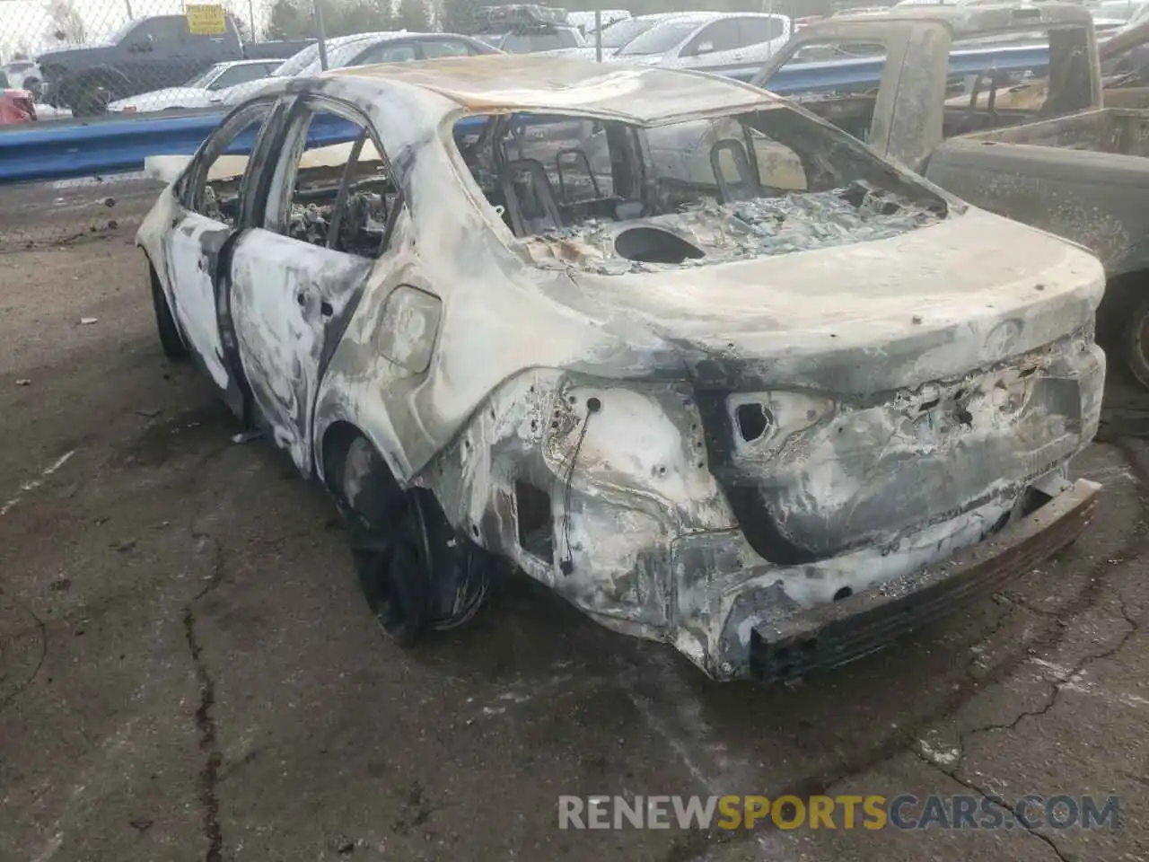 3 Photograph of a damaged car 5YFS4MCE3NP34F262 TOYOTA COROLLA 2022