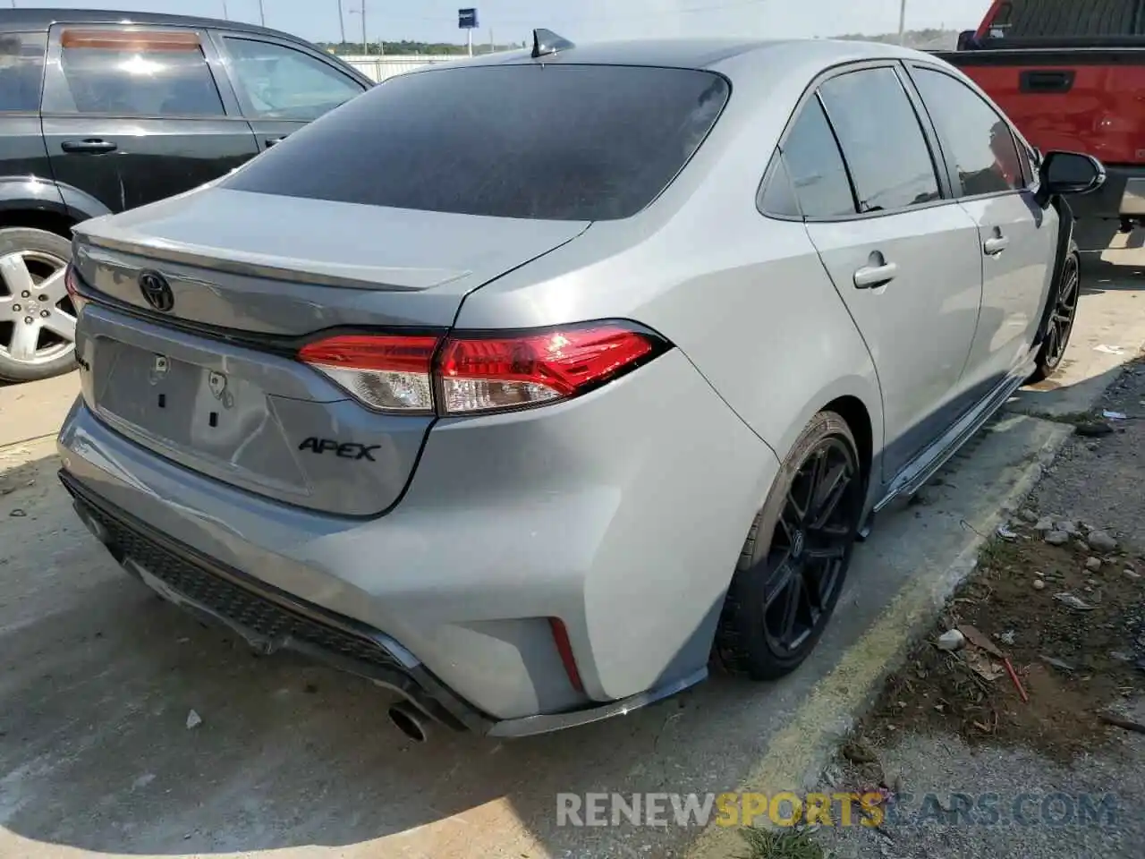 4 Photograph of a damaged car 5YFS4MCE4NP106475 TOYOTA COROLLA 2022