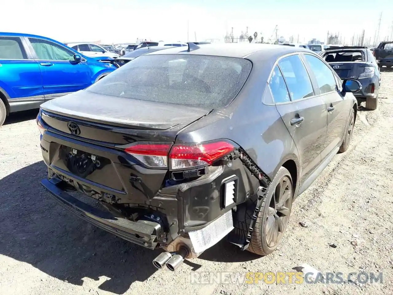 4 Photograph of a damaged car 5YFS4MCE4NP107206 TOYOTA COROLLA 2022