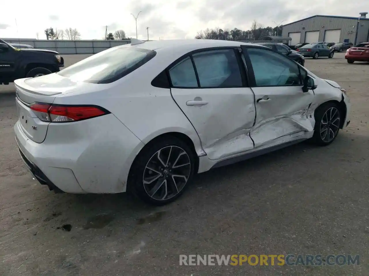 3 Photograph of a damaged car 5YFS4MCE4NP137581 TOYOTA COROLLA 2022