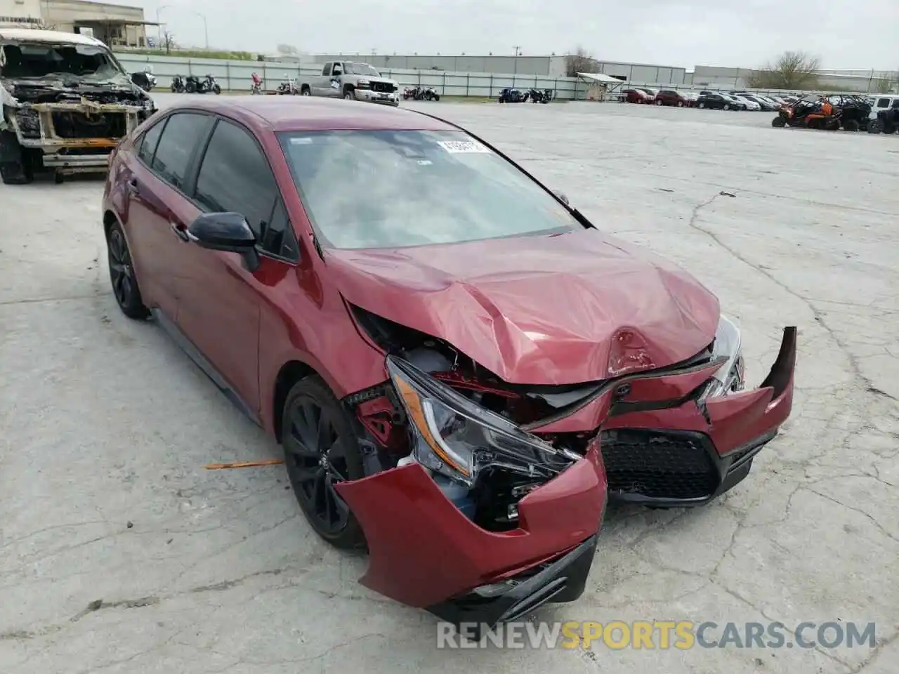 1 Photograph of a damaged car 5YFS4MCE5NP100362 TOYOTA COROLLA 2022