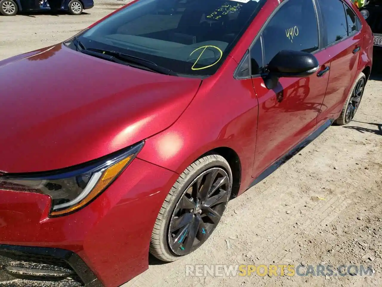 9 Photograph of a damaged car 5YFS4MCE5NP104394 TOYOTA COROLLA 2022