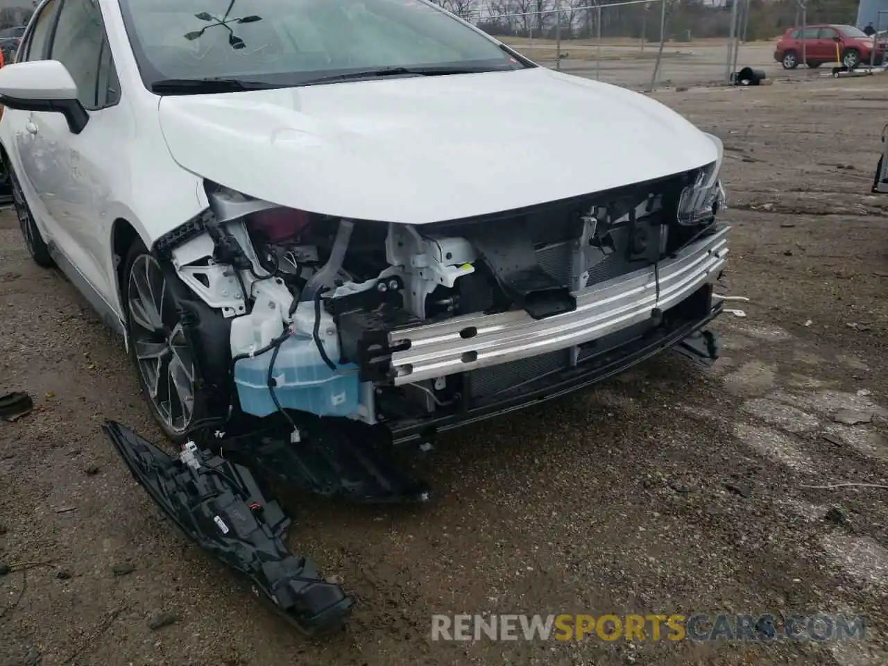 9 Photograph of a damaged car 5YFS4MCE5NP104962 TOYOTA COROLLA 2022