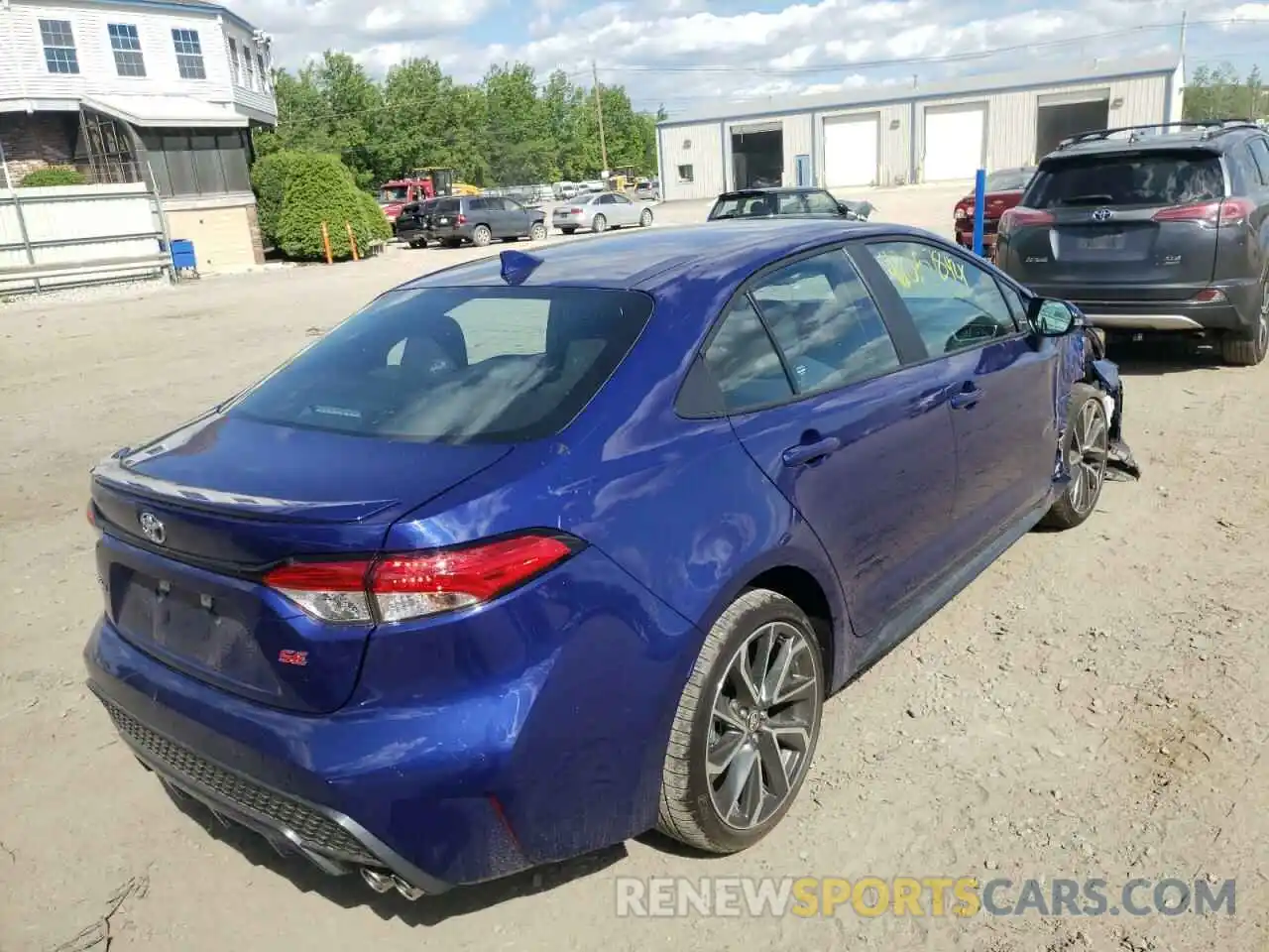 4 Photograph of a damaged car 5YFS4MCE6NP116148 TOYOTA COROLLA 2022