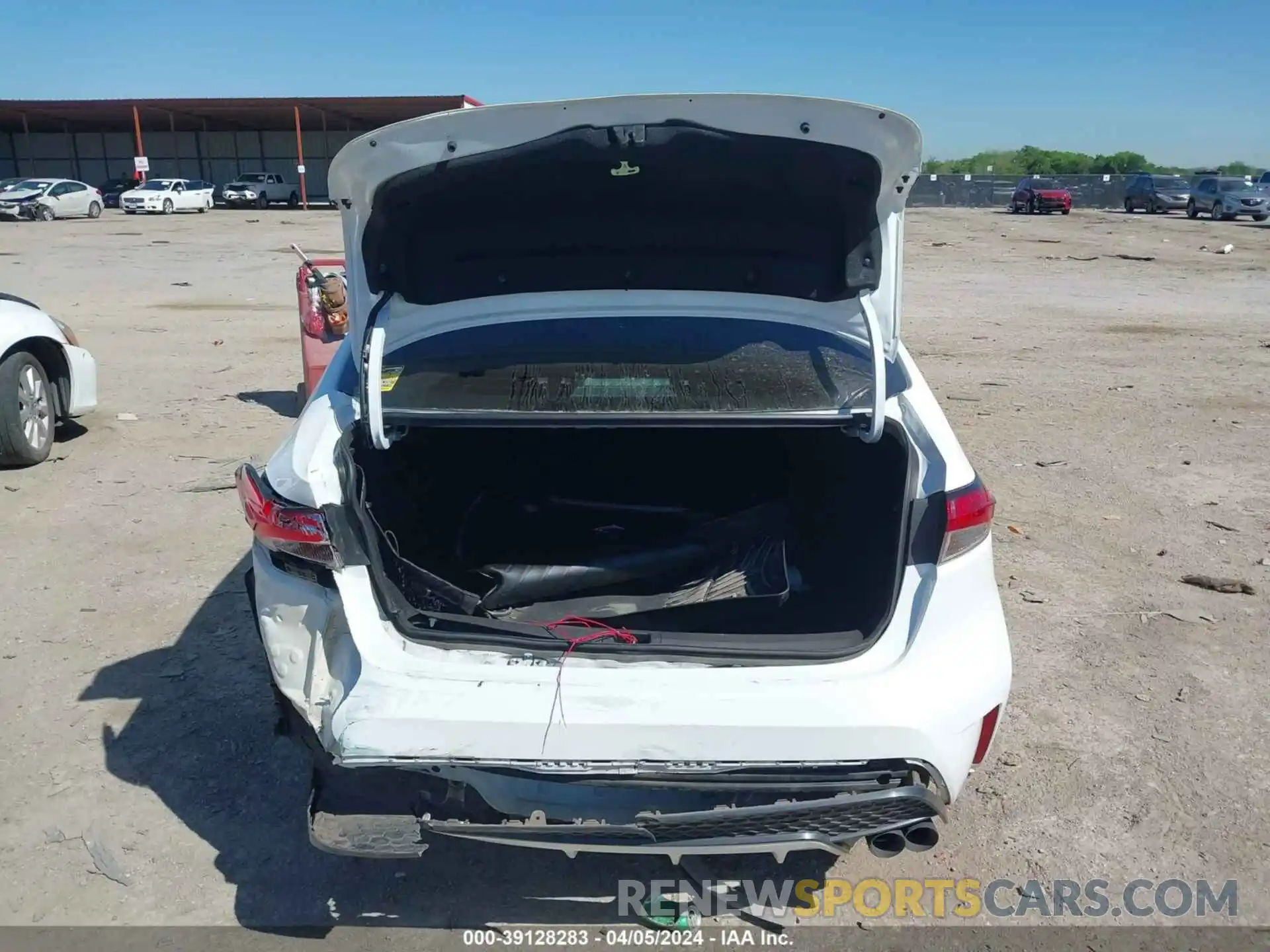 16 Photograph of a damaged car 5YFS4MCE6NP132060 TOYOTA COROLLA 2022