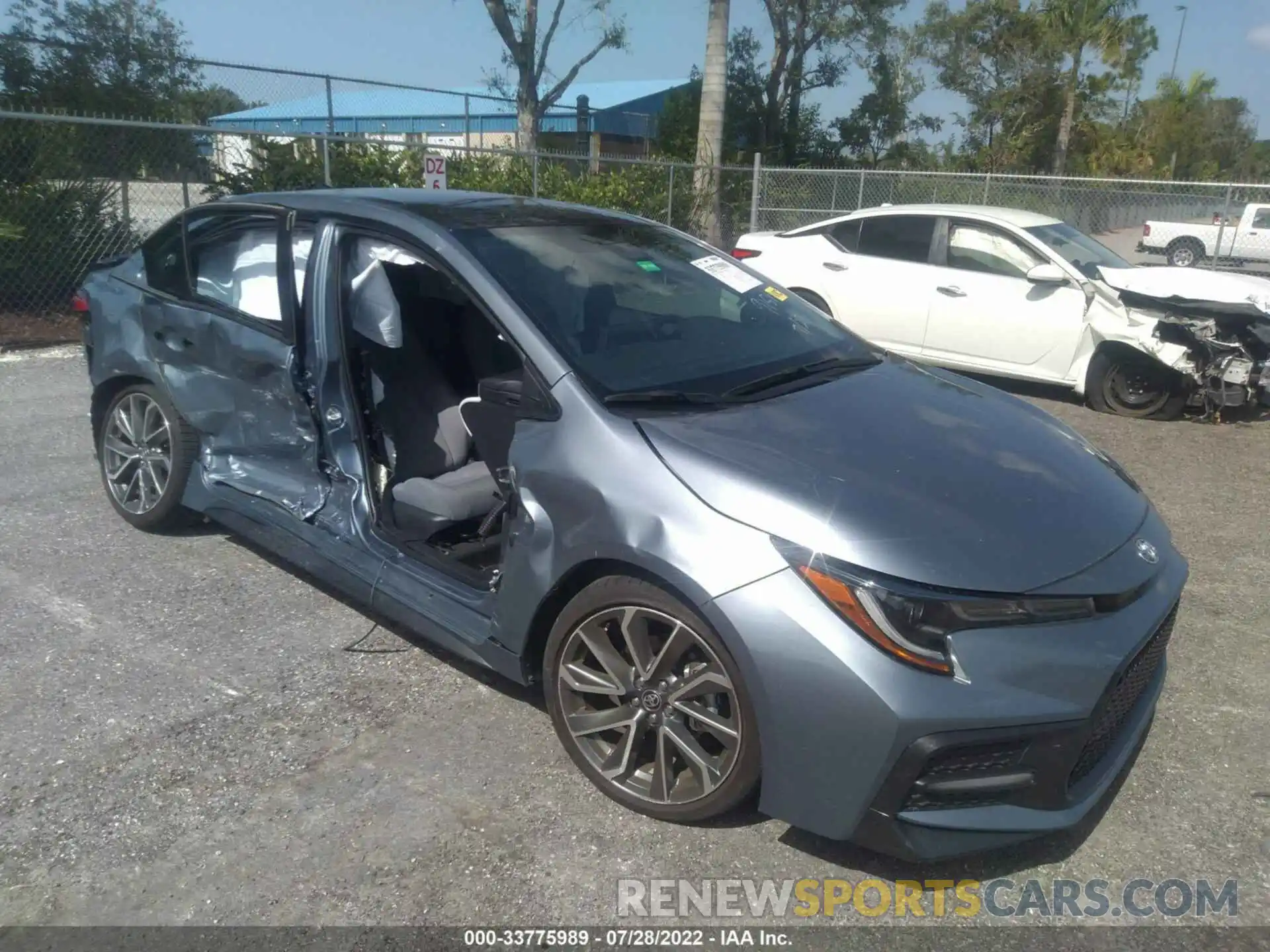 1 Photograph of a damaged car 5YFS4MCE7NP099151 TOYOTA COROLLA 2022