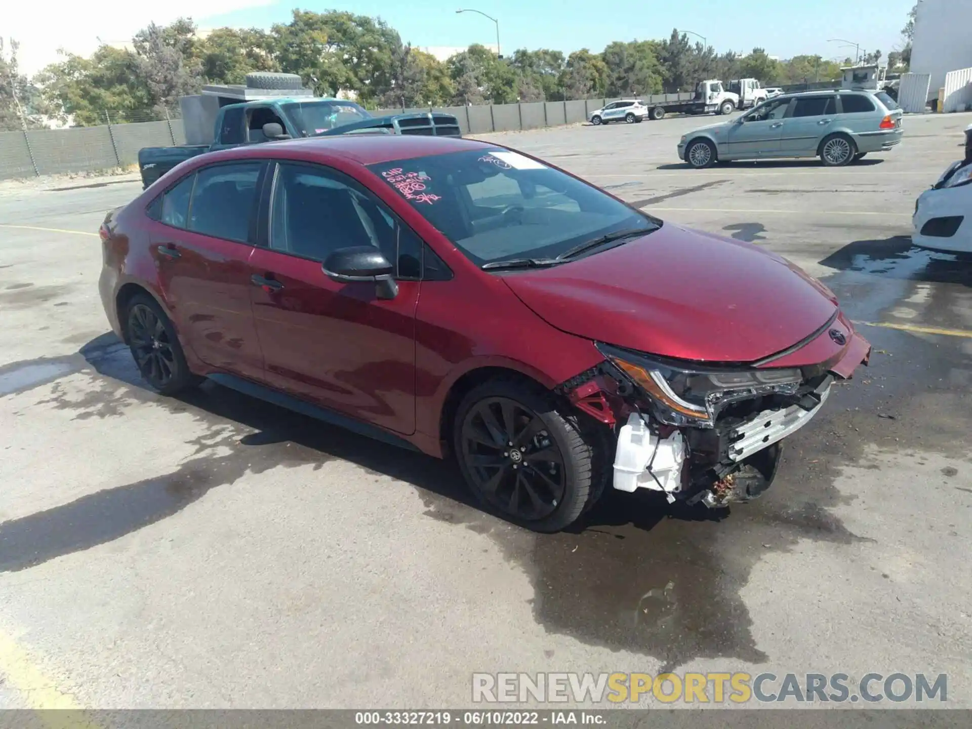 1 Photograph of a damaged car 5YFS4MCE7NP113078 TOYOTA COROLLA 2022