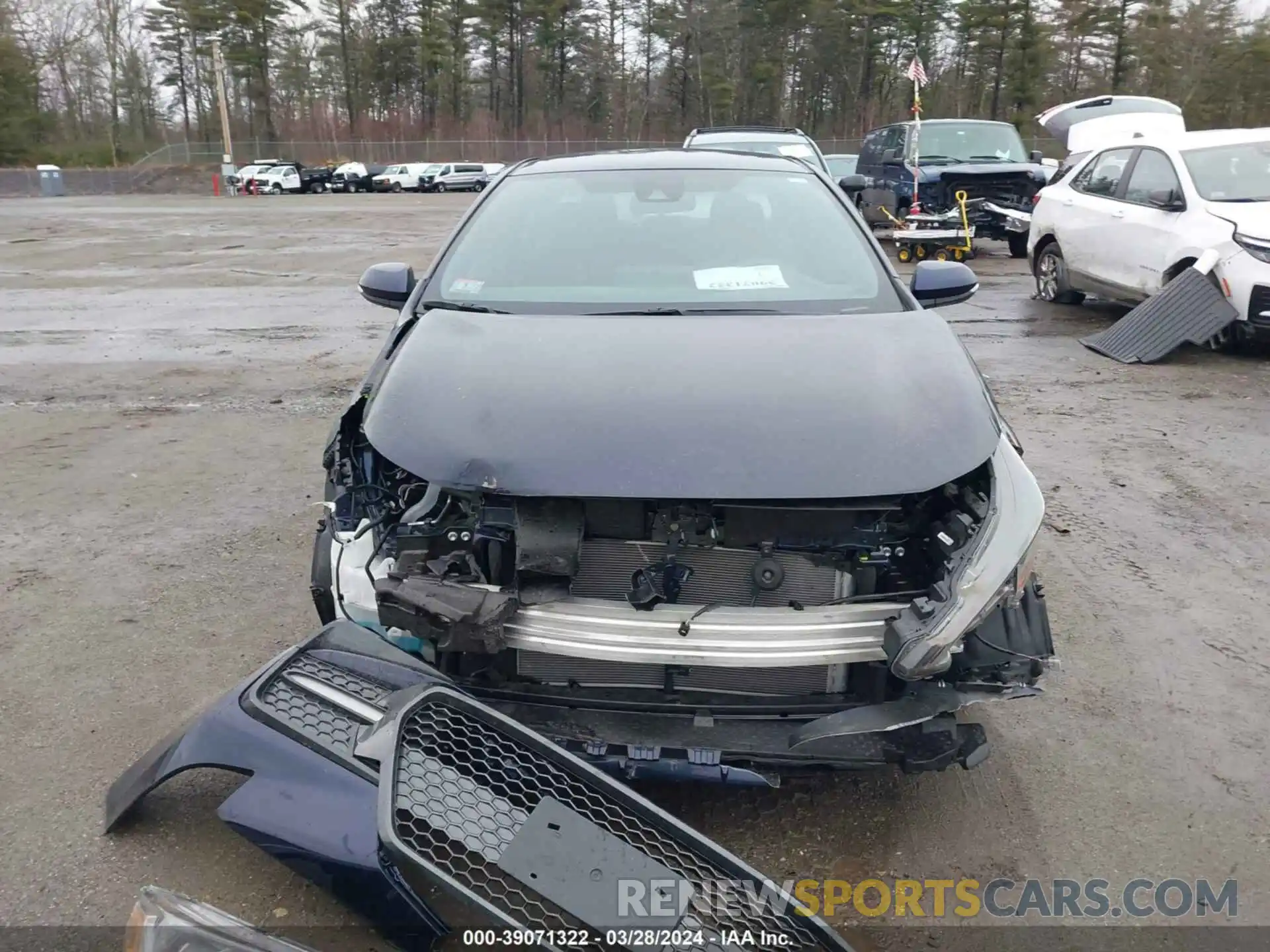 13 Photograph of a damaged car 5YFS4MCE7NP115431 TOYOTA COROLLA 2022