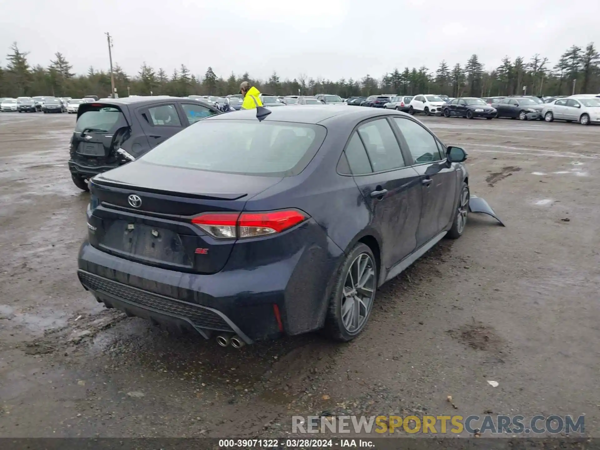 4 Photograph of a damaged car 5YFS4MCE7NP115431 TOYOTA COROLLA 2022