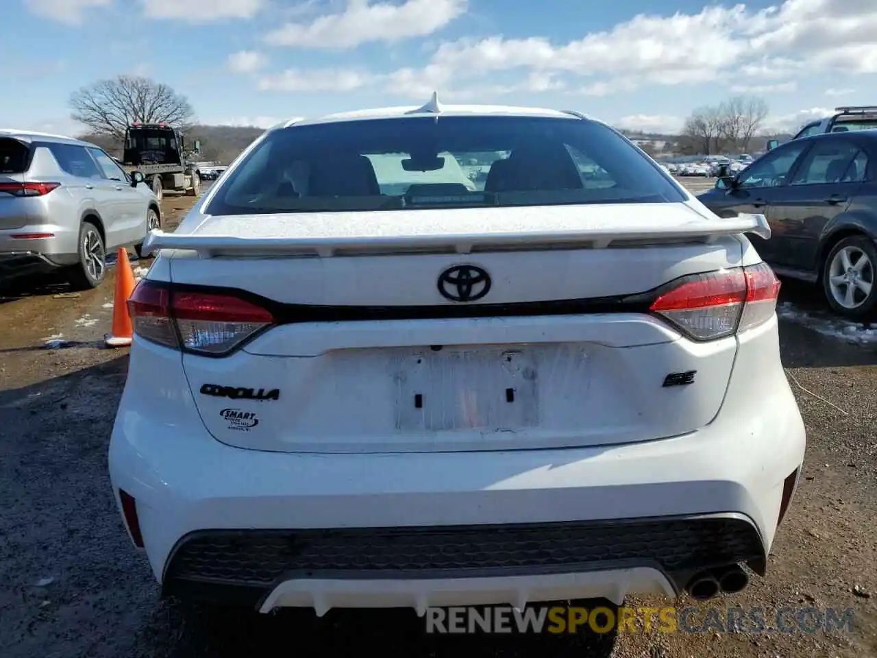 6 Photograph of a damaged car 5YFS4MCE9NP104530 TOYOTA COROLLA 2022