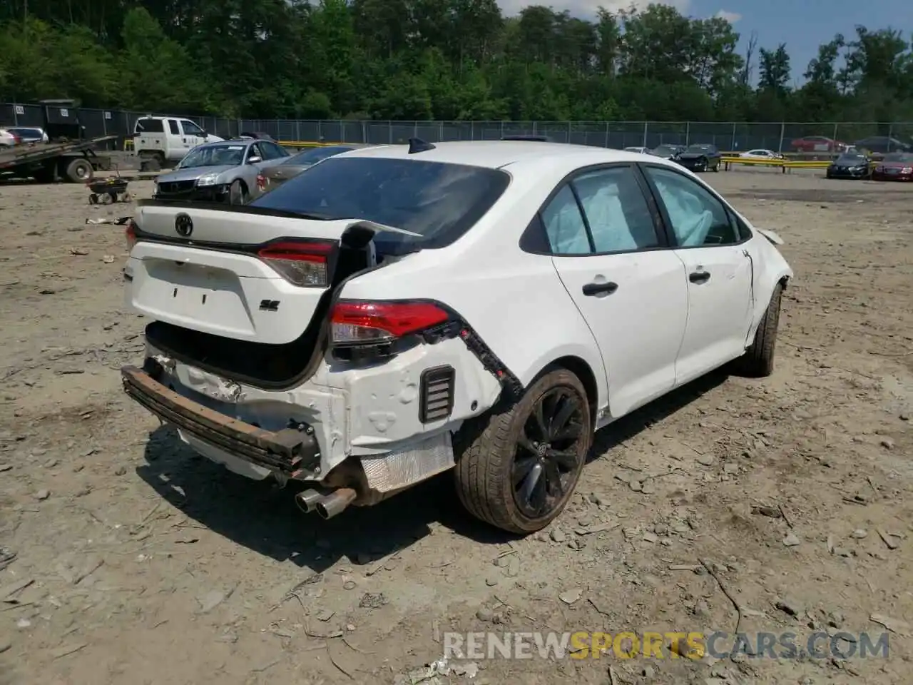 4 Photograph of a damaged car 5YFS4MCEXNP099712 TOYOTA COROLLA 2022