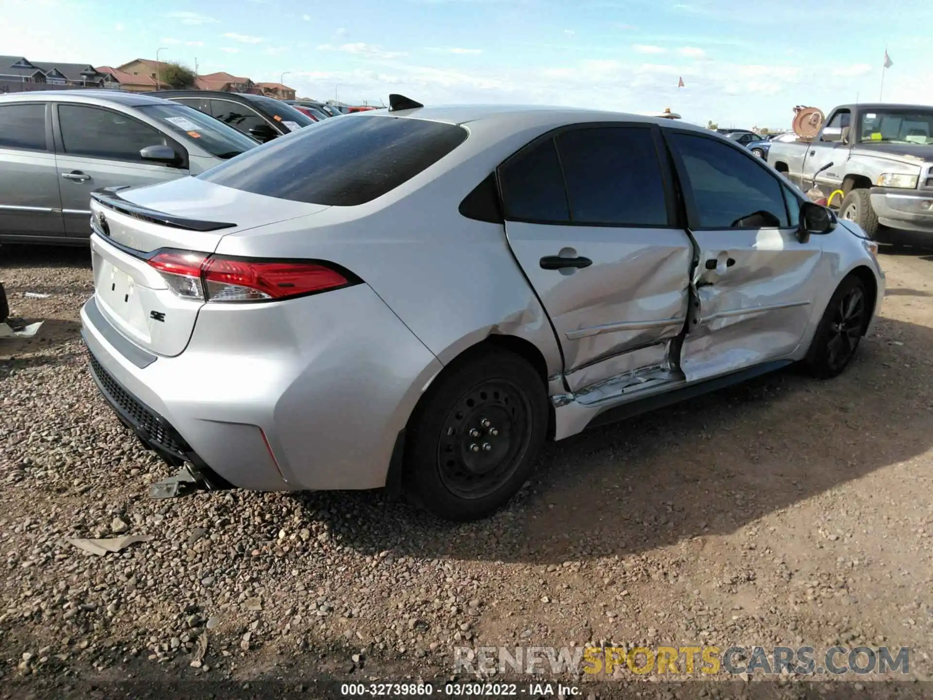 4 Photograph of a damaged car 5YFS4MCEXNP102446 TOYOTA COROLLA 2022