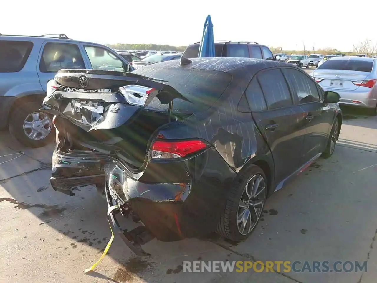 4 Photograph of a damaged car 5YFS4MCEXNP109087 TOYOTA COROLLA 2022