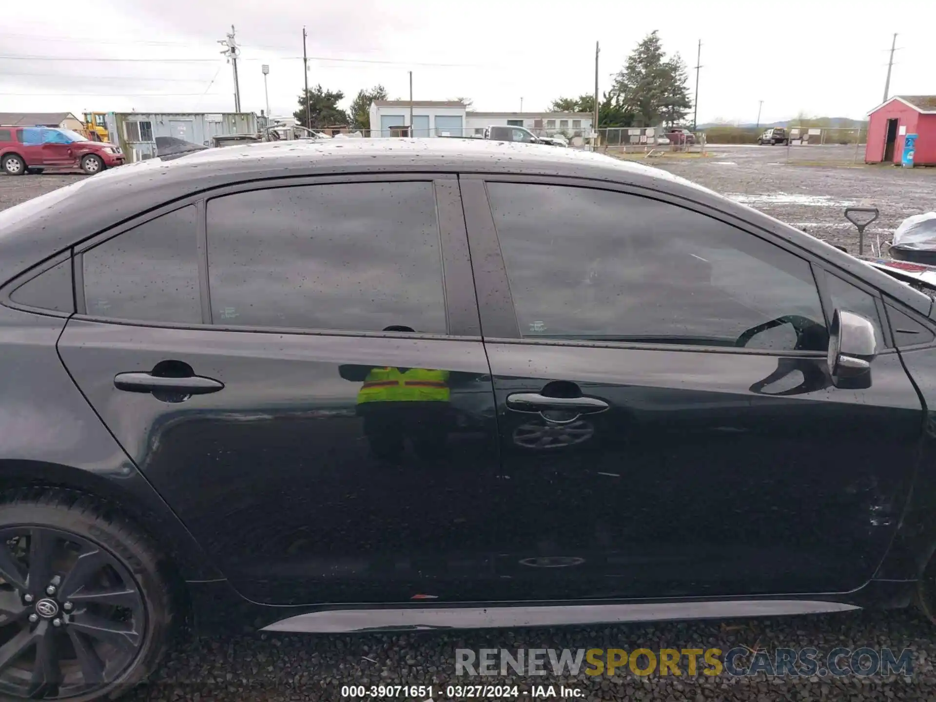 12 Photograph of a damaged car 5YFS4MCEXNP109137 TOYOTA COROLLA 2022