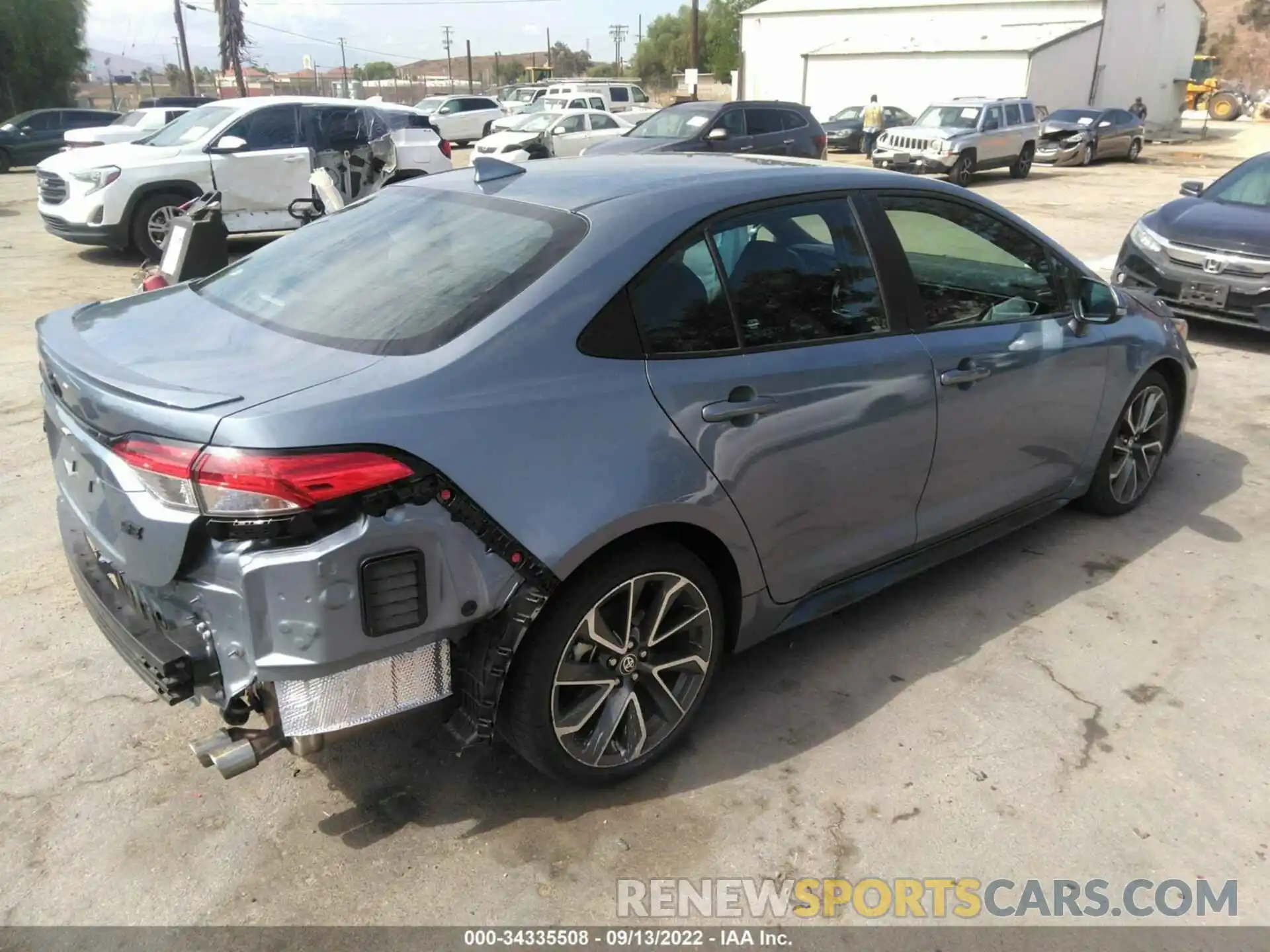 4 Photograph of a damaged car 5YFS4MCEXNP109395 TOYOTA COROLLA 2022