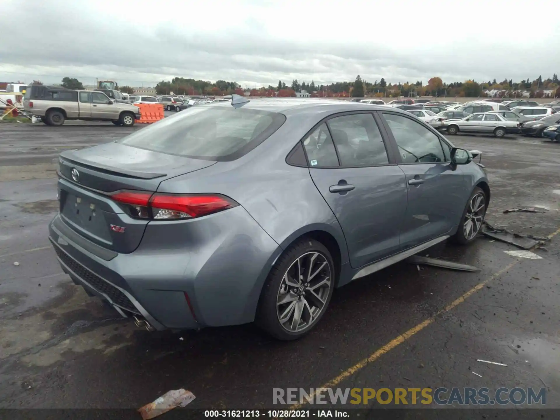 4 Photograph of a damaged car 5YFT4MCE1NP098372 TOYOTA COROLLA 2022