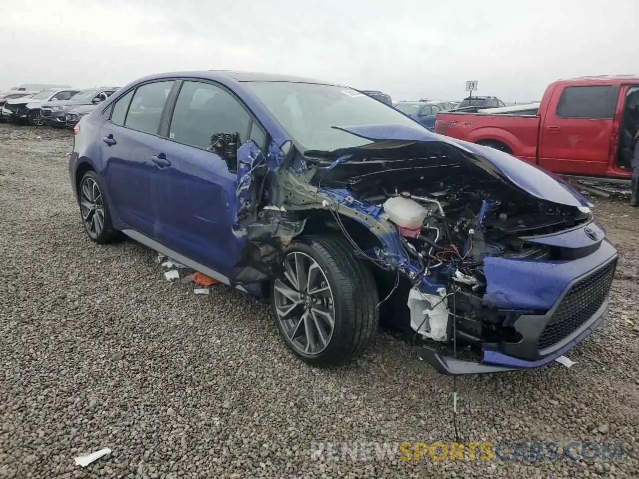 4 Photograph of a damaged car 5YFT4MCE1NP103702 TOYOTA COROLLA 2022