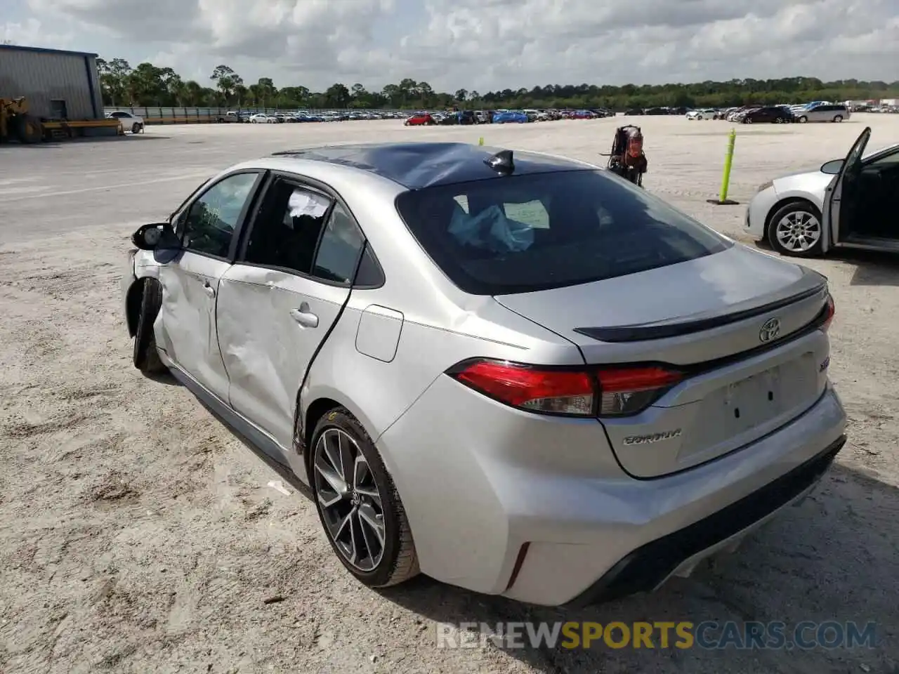 3 Photograph of a damaged car 5YFT4MCE3NP100557 TOYOTA COROLLA 2022