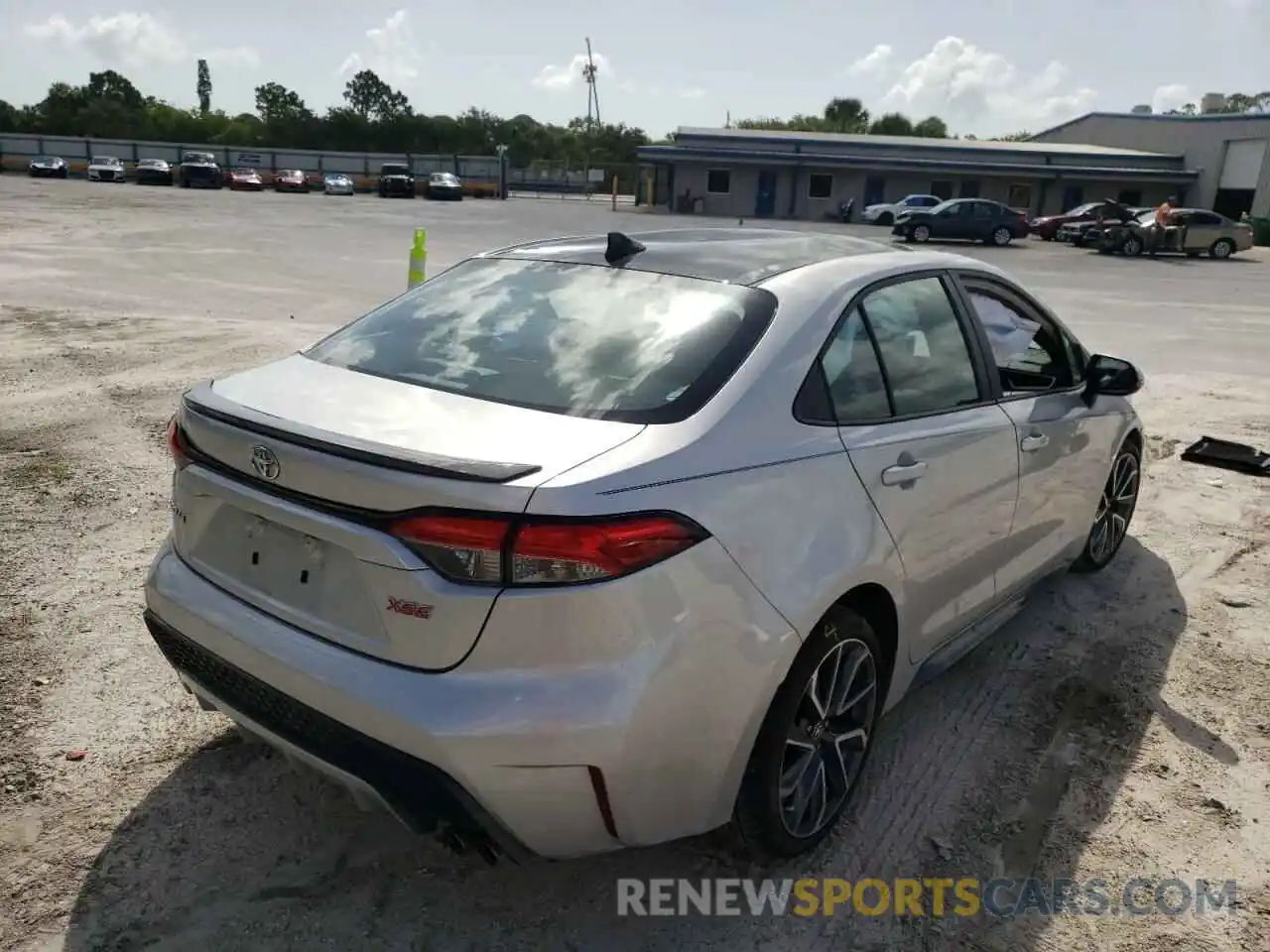 4 Photograph of a damaged car 5YFT4MCE3NP100557 TOYOTA COROLLA 2022