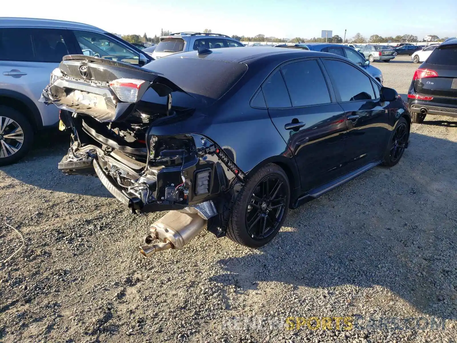 4 Photograph of a damaged car 5YFT4MCE9NP099835 TOYOTA COROLLA 2022