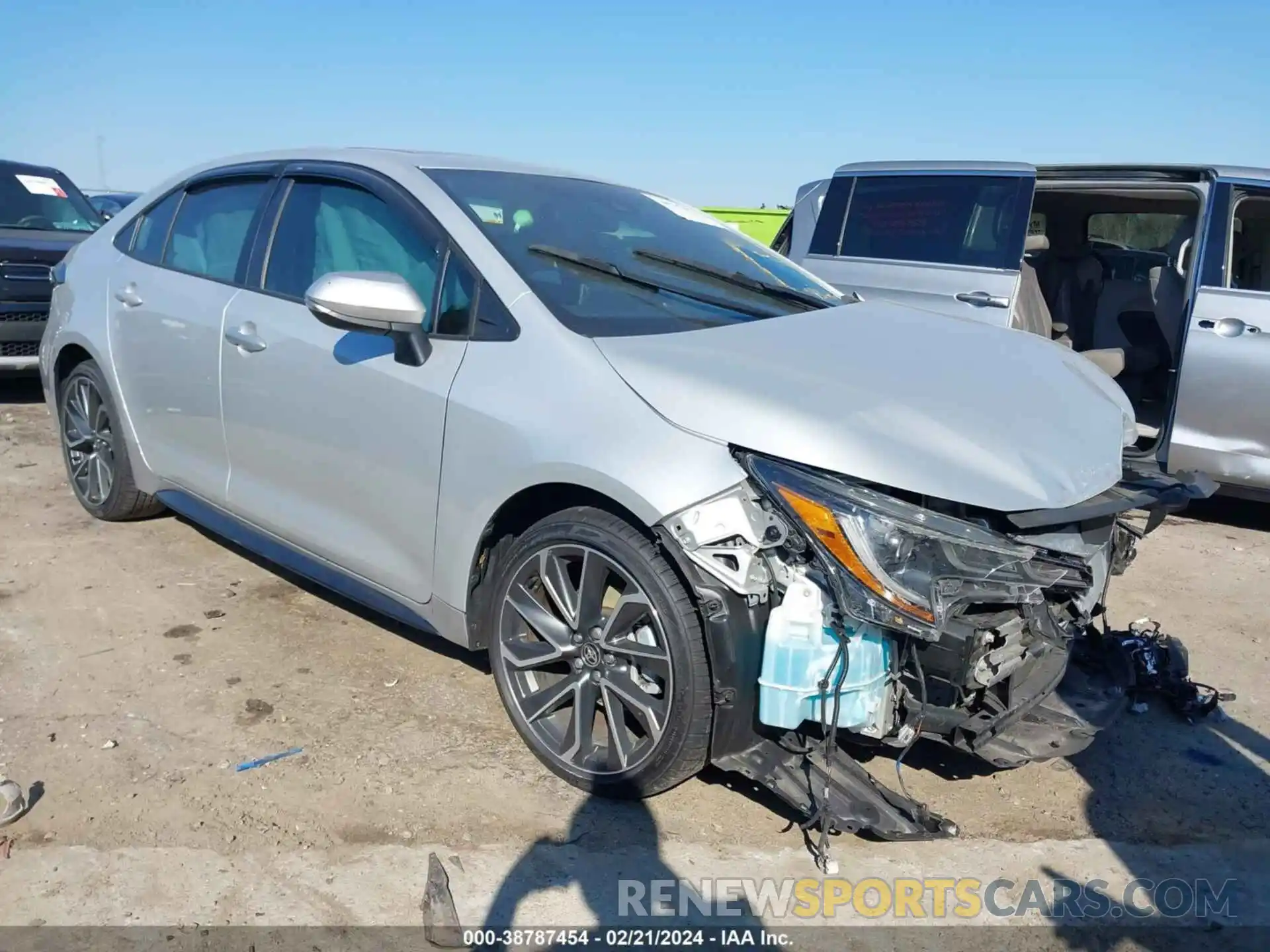 1 Photograph of a damaged car 5YFT4MCE9NP105391 TOYOTA COROLLA 2022